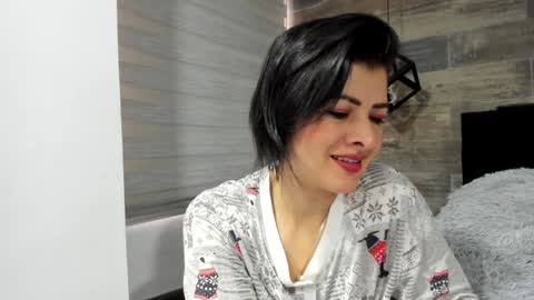 Snapshot of _antomouth_paradise chatting on December 20, 2:48 pm antonia online show from December 20, 2:48 pm