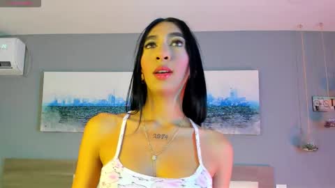 Ashly online show from February 11, 7:50 pm