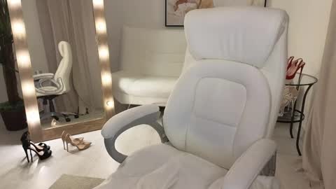 Beylly online show from March 6, 4:08 am