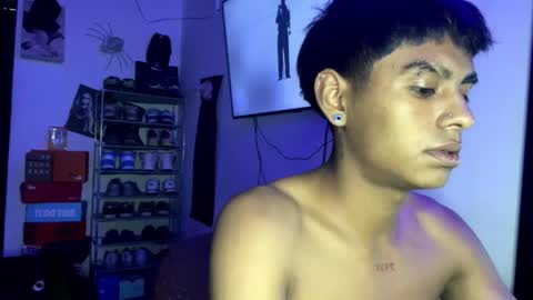 _billowy_ online show from November 8, 10:57 pm