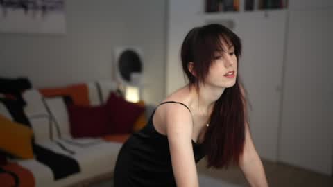 Lili online show from November 2, 11:21 am