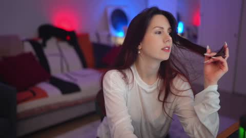 Lili online show from February 22, 6:28 am