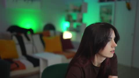 Lili online show from April 21, 9:16 am