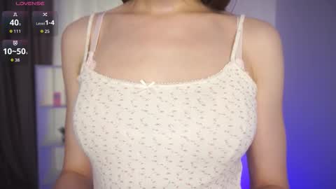 Snapshot of _bluebell__ chatting on October 24, 5:30 am My name is Agnes online show from October 24, 5:30 am