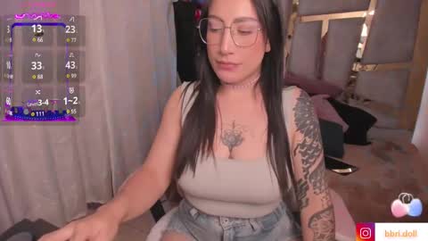 Snapshot of _briigite chatting on February 16, 7:15 am Angie Independent model online show from February 16, 7:15 am