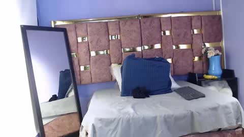 Caroline online show from February 16, 10:46 am