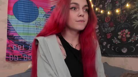 Snapshot of _caroline_coy chatting on December 28, 5:57 pm Caroline online show from December 28, 5:57 pm
