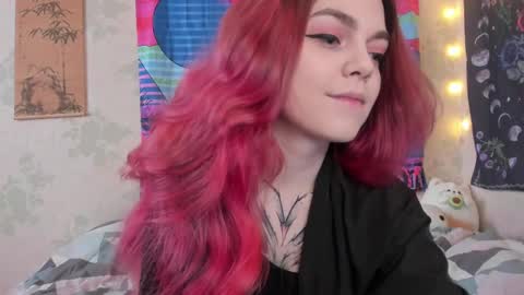 Snapshot of _caroline_coy chatting on March 7, 11:51 am Caroline online show from March 7, 11:51 am