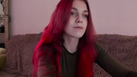 Snapshot of _caroline_coy chatting on October 15, 10:49 am Caroline online show from October 15, 10:49 am