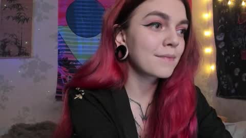 Snapshot of _caroline_coy chatting on February 14, 2:33 pm Caroline online show from February 14, 2:33 pm