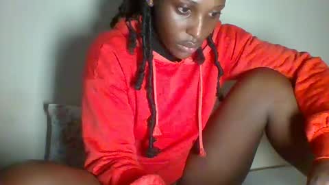 clara online show from March 10, 5:00 am