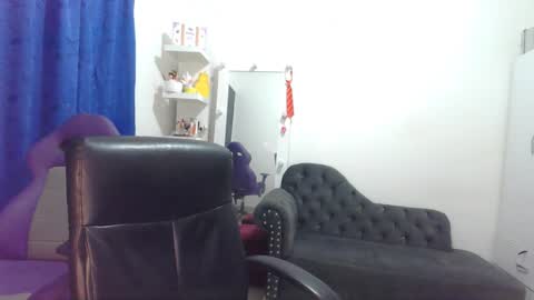 Snapshot of _cute_katy_ chatting on February 5, 6:13 am Katherine Shedule 10pm -4 am Colombia hour online show from February 5, 6:13 am
