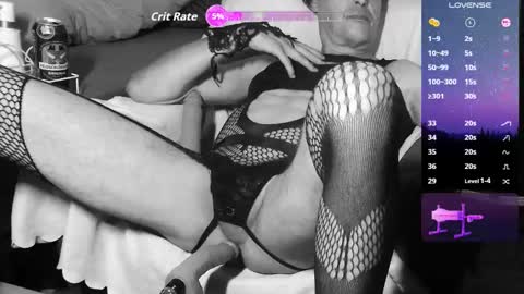 Love to feel  my ass stuffed until exploding cum... online show from September 20, 7:17 pm