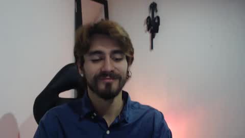 Snapshot of _delacruz911_ chatting on October 2, 4:44 am delacruz online show from October 2, 4:44 am