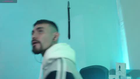 Snapshot of _delacruz911_ chatting on February 11, 5:16 am delacruz online show from February 11, 5:16 am