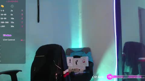 Snapshot of _delacruz911_ chatting on February 8, 3:10 pm delacruz online show from February 8, 3:10 pm