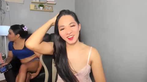 dimple online show from April 22, 6:04 pm