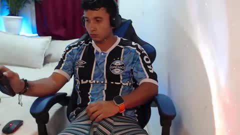 _duvan_123 online show from January 15, 1:25 am