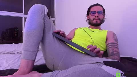 Snapshot of _elon_coxx_ chatting on October 2, 1:04 am - online show from October 2, 1:04 am