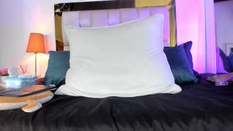 Isabella online show from September 11, 2:07 pm