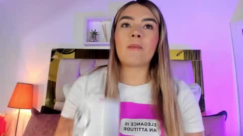 Isabella online show from October 7, 12:12 pm