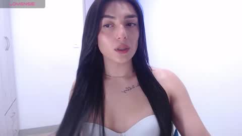 Snapshot of _ericavanderhill_ chatting on October 7, 2:51 am Erica Vanderhill online show from October 7, 2:51 am