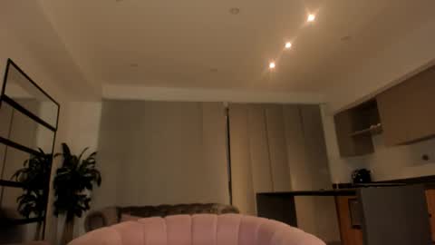 Eva online show from December 17, 1:23 am