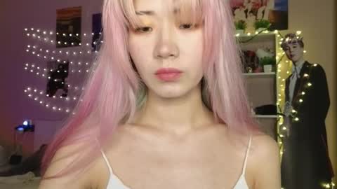 EveEva online show from March 28, 2:13 am