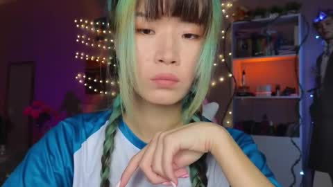 EveEva online show from November 9, 11:07 pm