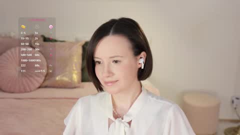 Essie  online show from February 27, 8:46 am