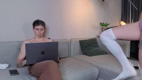 Snapshot of _fieryflash_ chatting on October 1, 5:01 pm Lola 3 online show from October 1, 5:01 pm