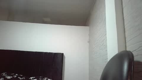 Mia-foster online show from November 23, 8:40 pm