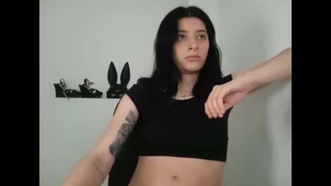 Mia-foster online show from February 24, 3:23 am