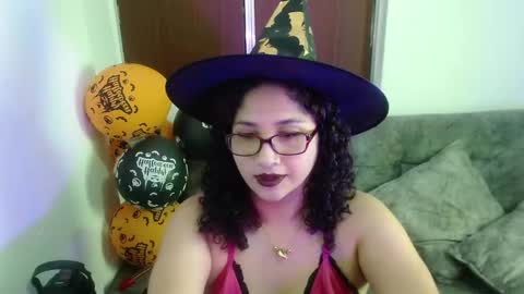 Snapshot of _gia_dior chatting on October 20, 9:42 pm Gia Independent model online show from October 20, 9:42 pm