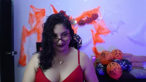 Snapshot of _gia_dior chatting on October 17, 12:25 am Gia Independent model online show from October 17, 12:25 am