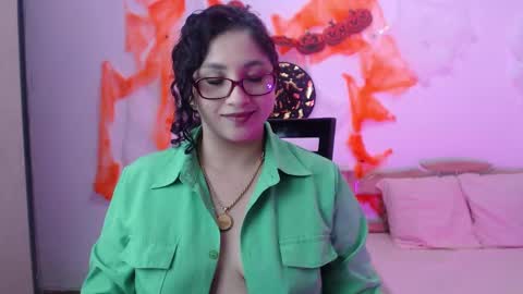 Snapshot of _gia_dior chatting on October 13, 10:12 pm Gia Independent model online show from October 13, 10:12 pm