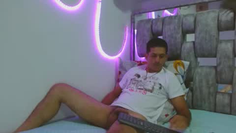 _grasshopper online show from April 2, 10:16 pm