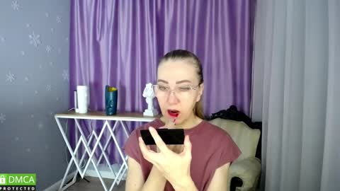Snapshot of _greybunny_ chatting on February 8, 9:24 am _greybunny_ online show from February 8, 9:24 am