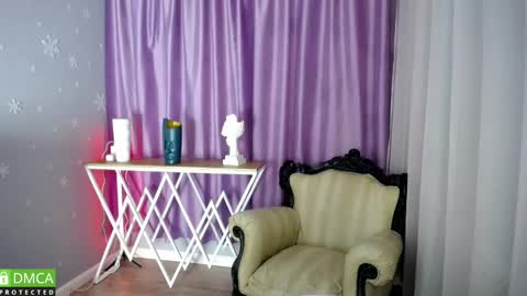 Snapshot of _greybunny_ chatting on January 29, 10:58 am _greybunny_ online show from January 29, 10:58 am