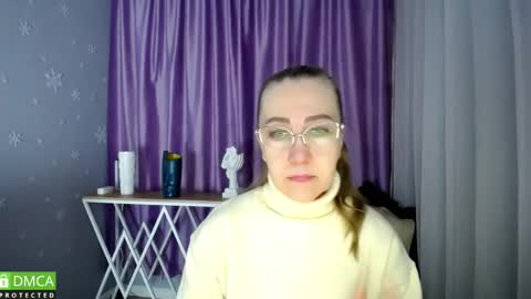 Snapshot of _greybunny_ chatting on March 9, 8:29 am _greybunny_ online show from March 9, 8:29 am