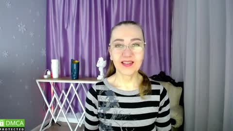 Snapshot of _greybunny_ chatting on March 10, 7:11 am _greybunny_ online show from March 10, 7:11 am
