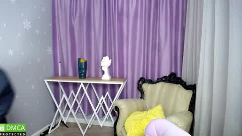 Snapshot of _greybunny_ chatting on September 20, 10:18 am _greybunny_ online show from September 20, 10:18 am