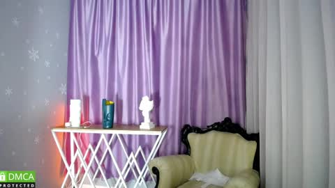 Snapshot of _greybunny_ chatting on January 25, 3:09 pm _greybunny_ online show from January 25, 3:09 pm