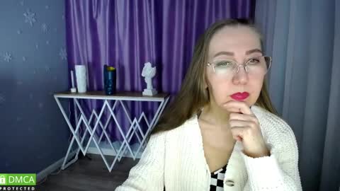 Snapshot of _greybunny_ chatting on March 5, 9:27 am _greybunny_ online show from March 5, 9:27 am