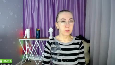 Snapshot of _greybunny_ chatting on February 23, 2:40 am _greybunny_ online show from February 23, 2:40 am