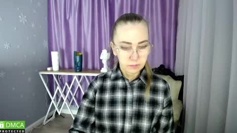 Snapshot of _greybunny_ chatting on January 26, 9:08 am _greybunny_ online show from January 26, 9:08 am