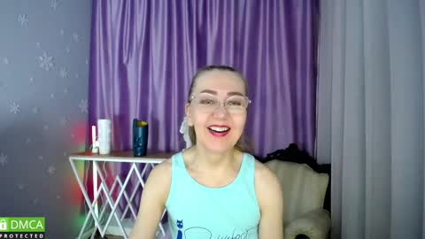 Snapshot of _greybunny_ chatting on February 21, 12:50 pm _greybunny_ online show from February 21, 12:50 pm