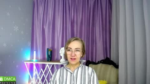 Snapshot of _greybunny_ chatting on October 18, 8:07 am _greybunny_ online show from October 18, 8:07 am