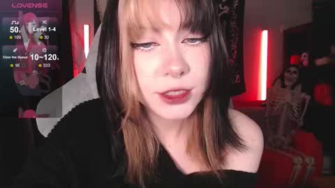 Tori online show from November 8, 10:07 am