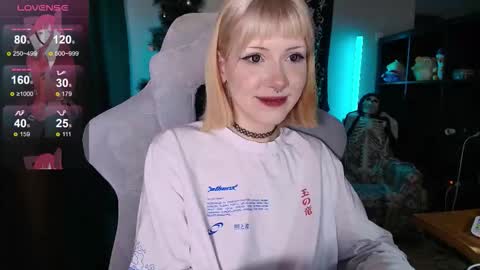 Tori online show from December 21, 9:05 am